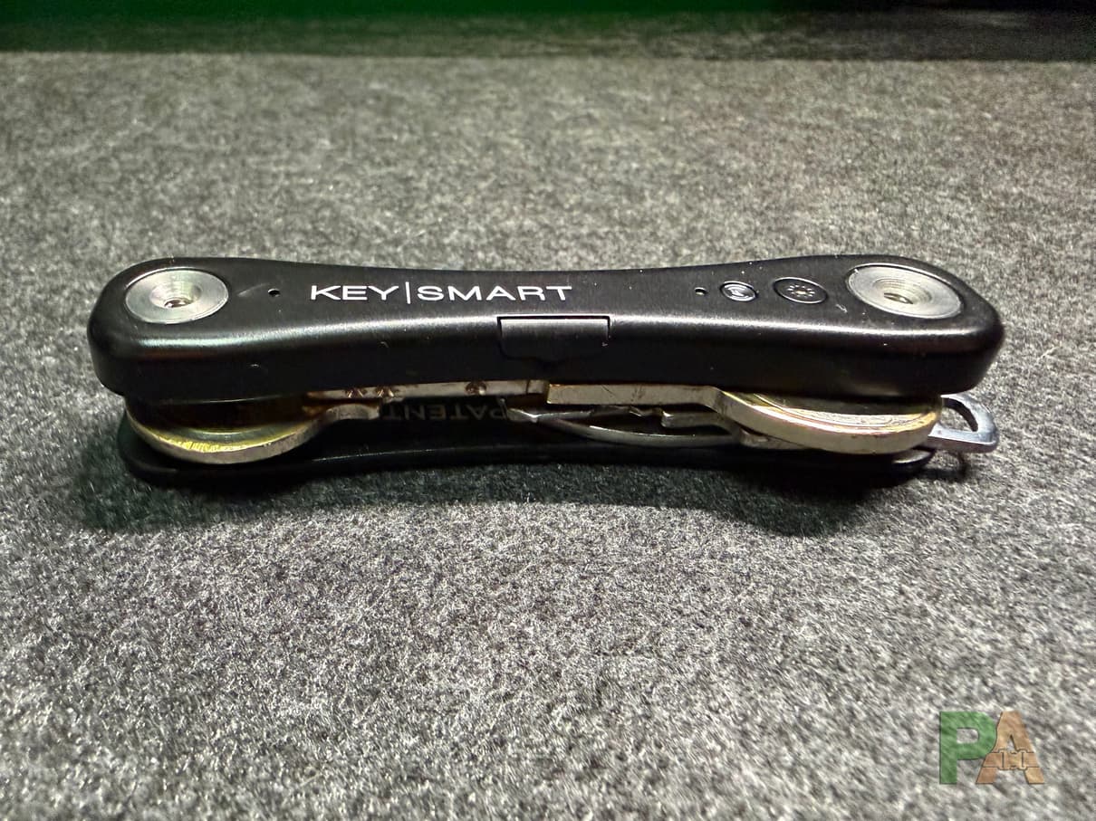 Organizery kluczy - Orbitkey, KeySmart iPro, Bellroy Key Cover - obraz 4